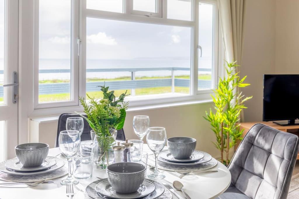 Panoramic Sea View Apartment Sleeps 4-Free Parking بورنماوث المظهر الخارجي الصورة